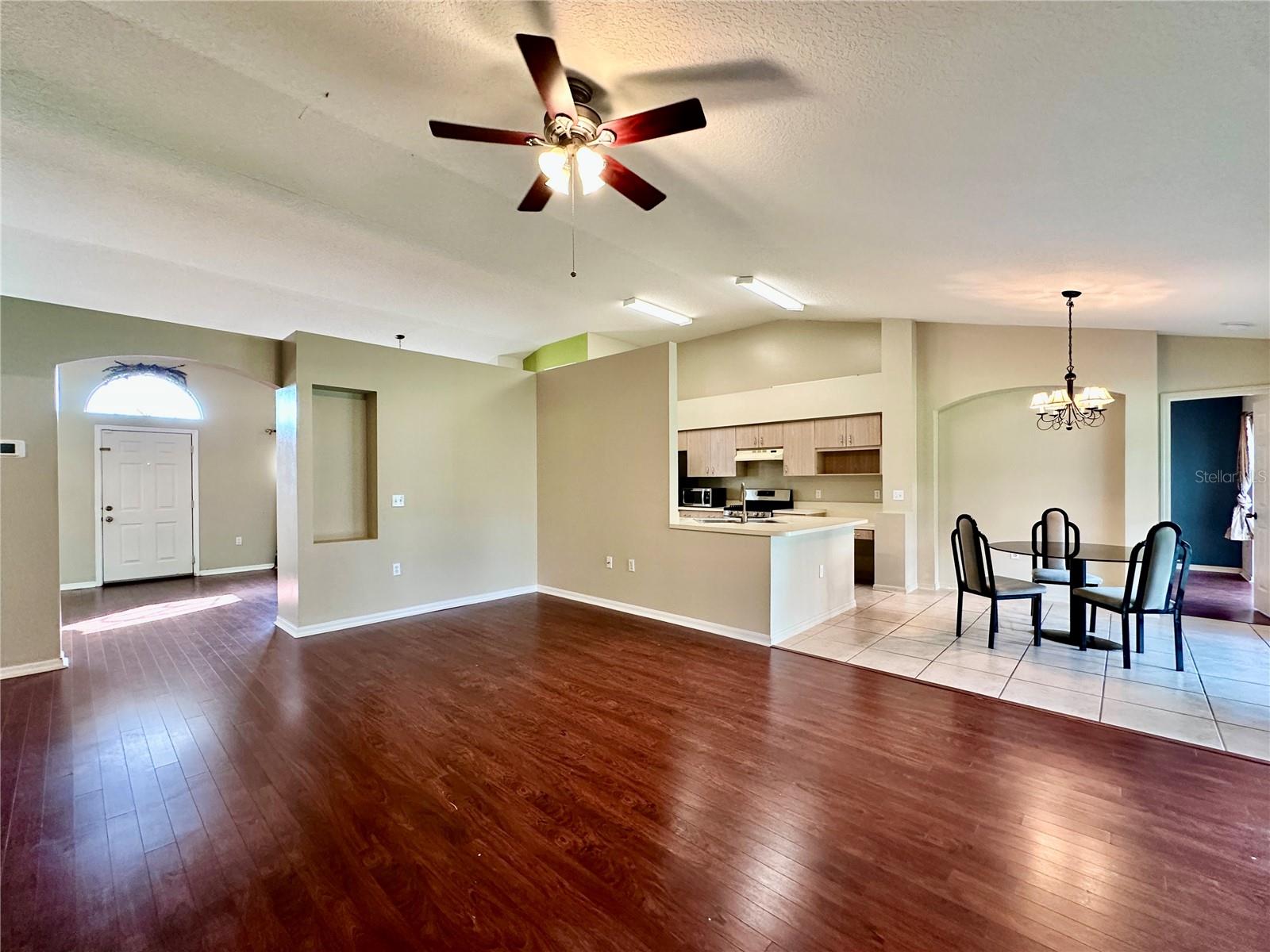 MEADOW POINTE PRCL 05 UNIT 04A - Residential Lease