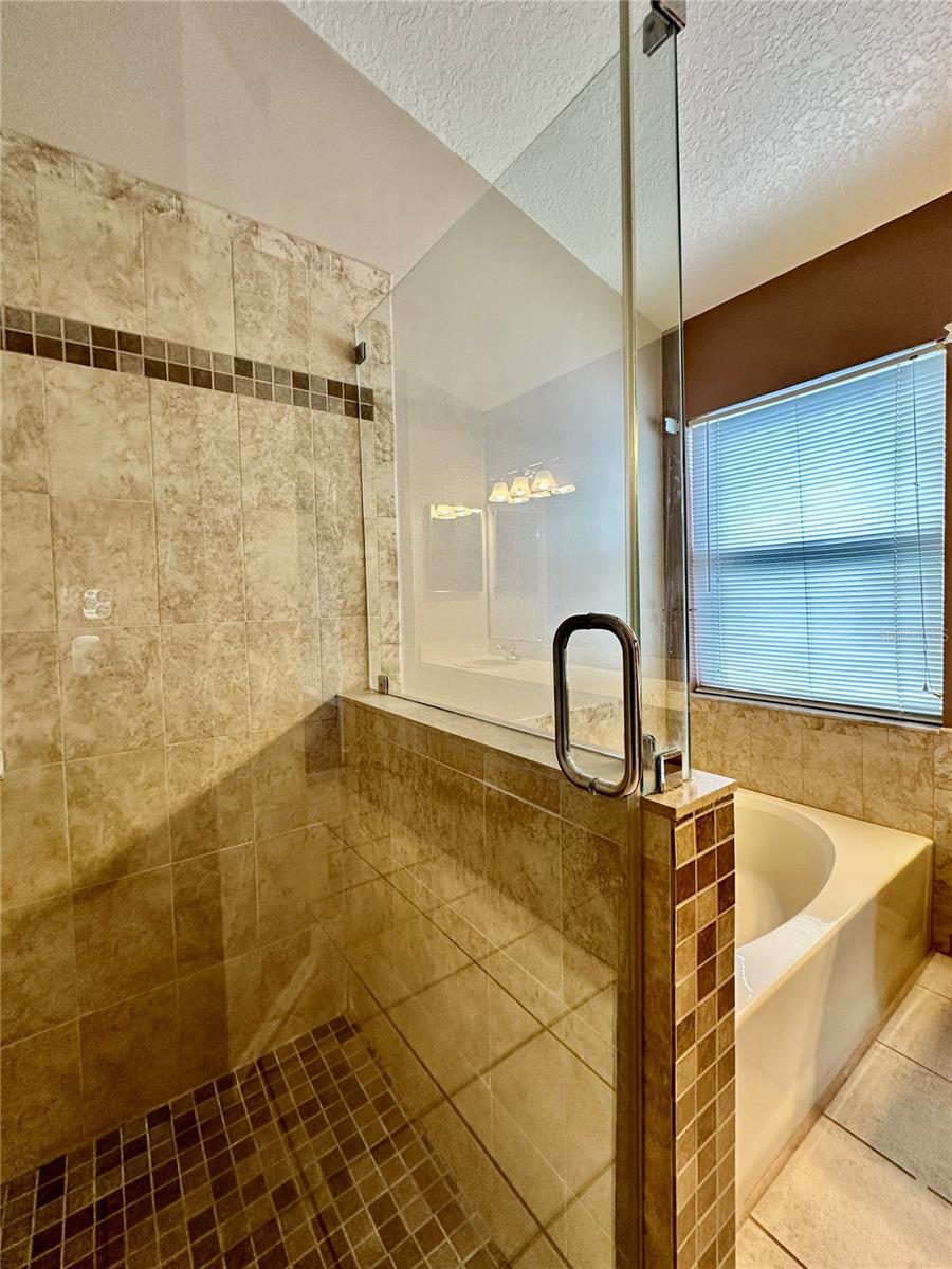 MEADOW POINTE PRCL 05 UNIT 04A - Residential Lease