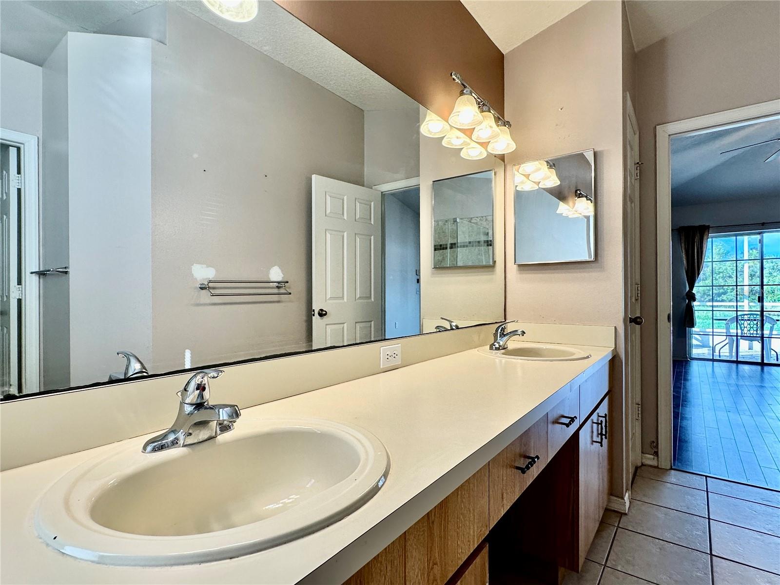 MEADOW POINTE PRCL 05 UNIT 04A - Residential Lease