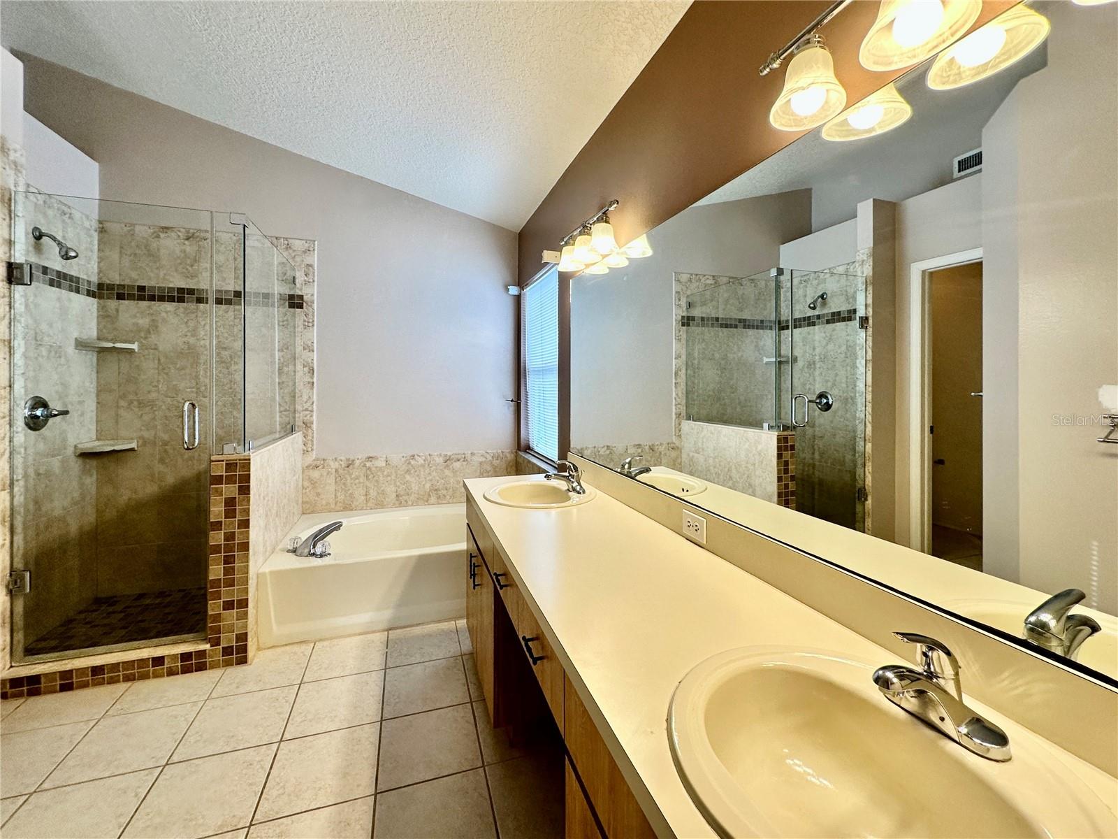 MEADOW POINTE PRCL 05 UNIT 04A - Residential Lease