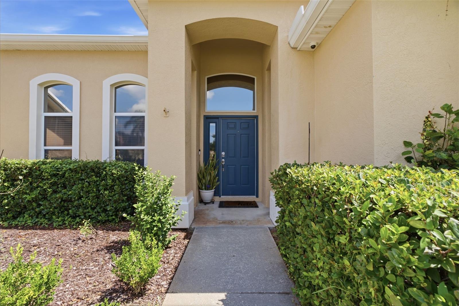 4704 RED WARBLER LANE
