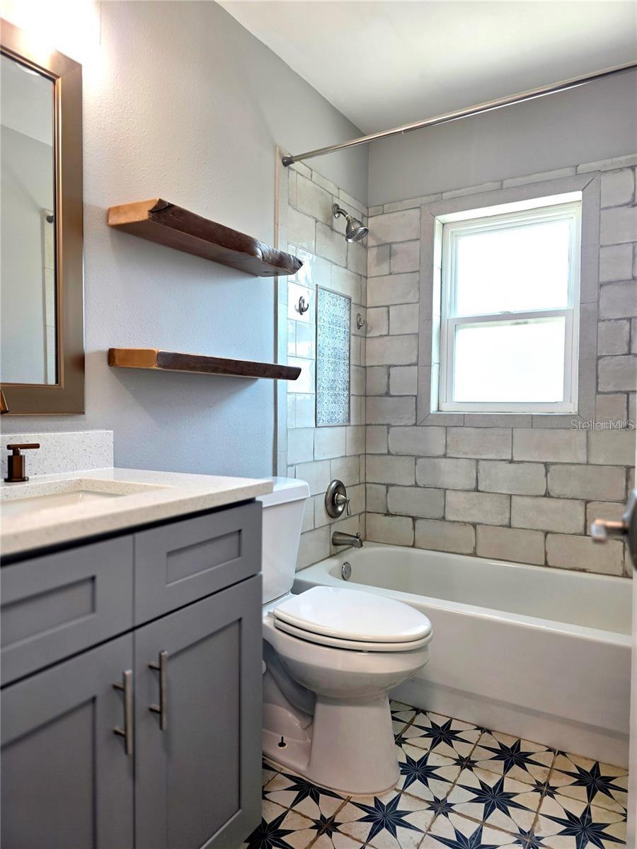 DUNEDIN ISLES 1 - Residential Lease