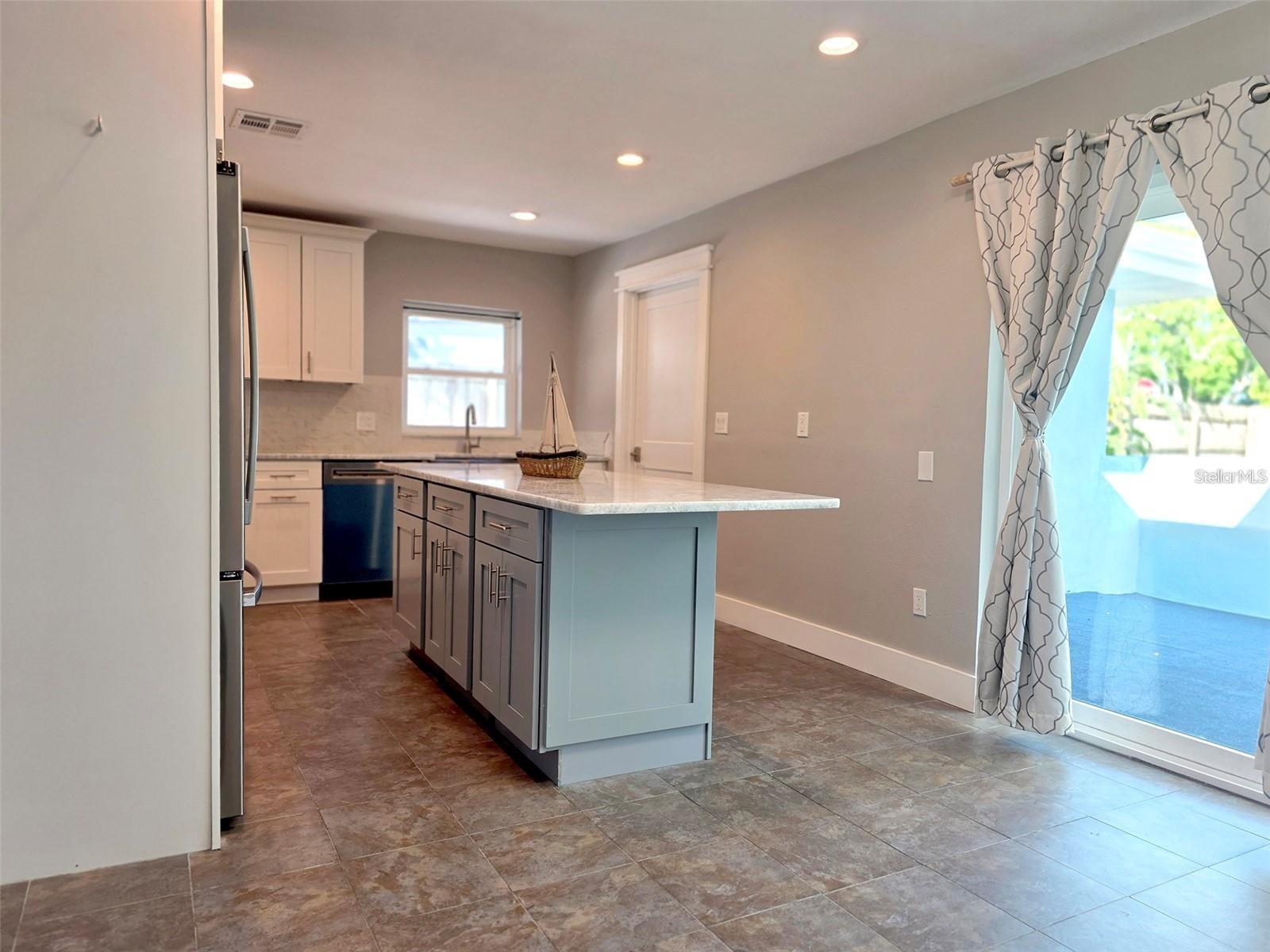 DUNEDIN ISLES 1 - Residential Lease