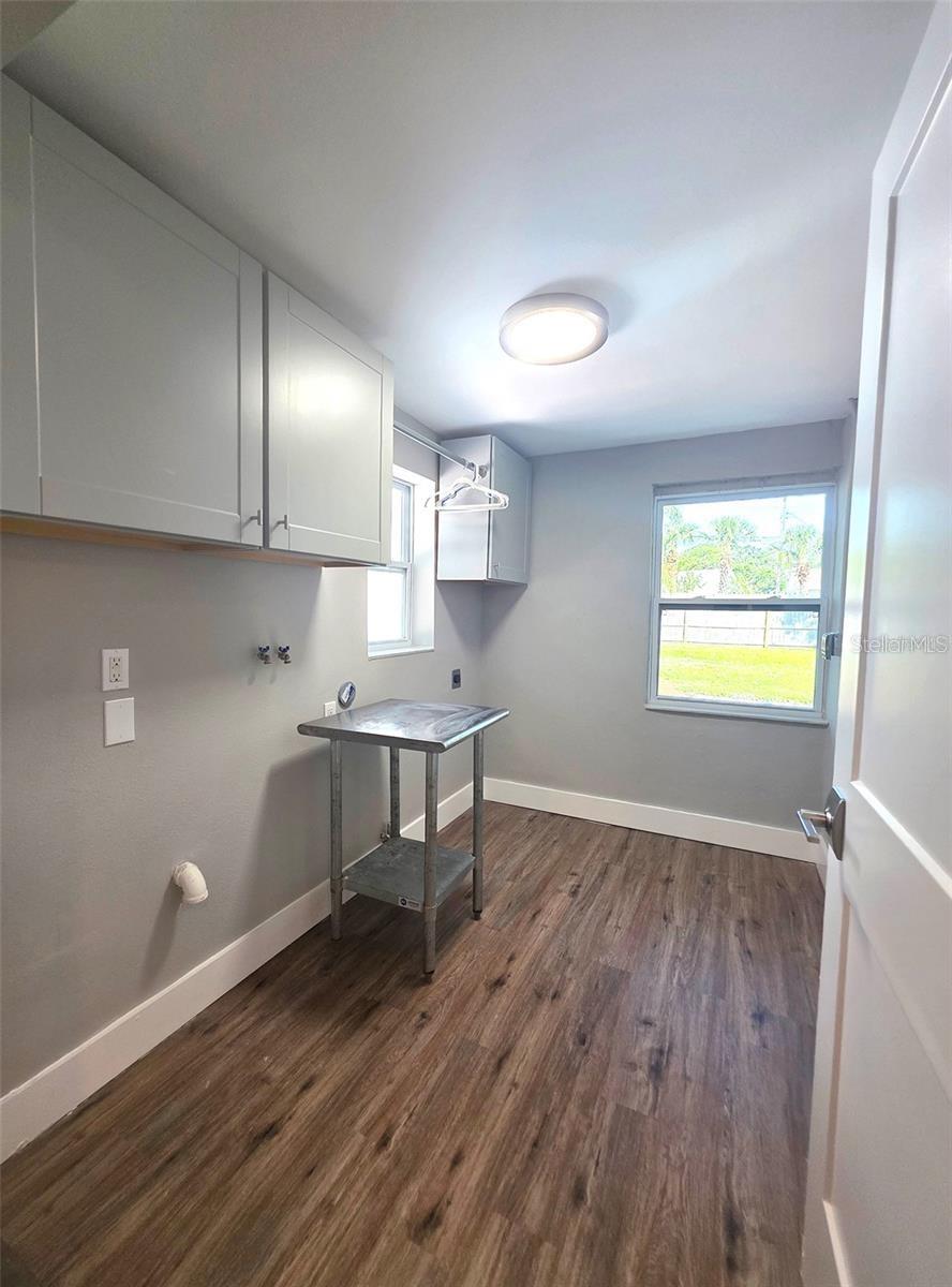 DUNEDIN ISLES 1 - Residential Lease