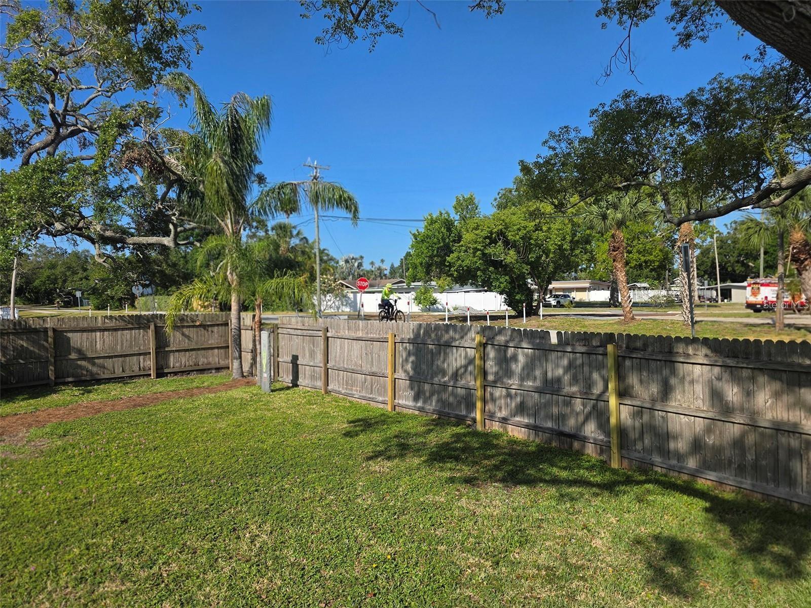 DUNEDIN ISLES 1 - Residential Lease