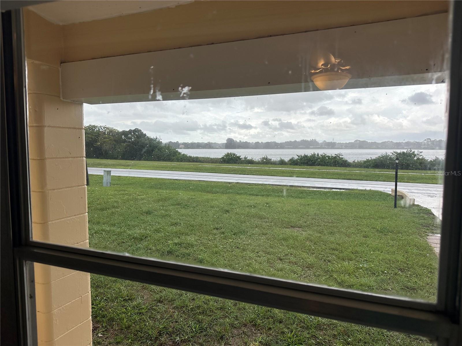 AVON PARK LAKES - Residential