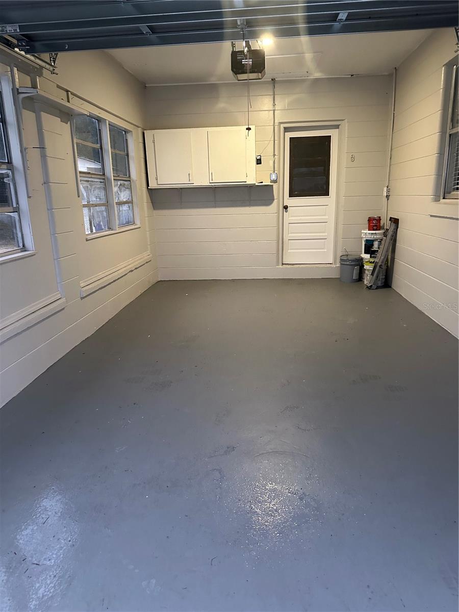 AVON PARK LAKES - Residential