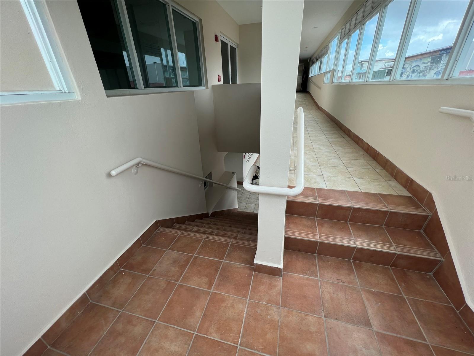 AVE. ANDALUCÍA - Commercial Sale