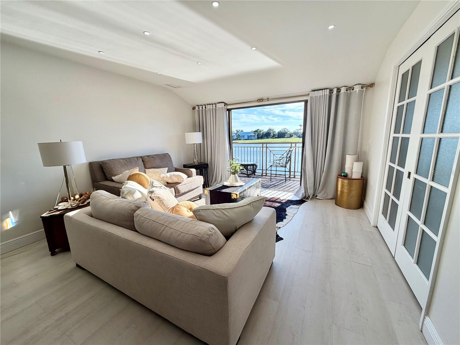 SADDLEBROOK - Residential