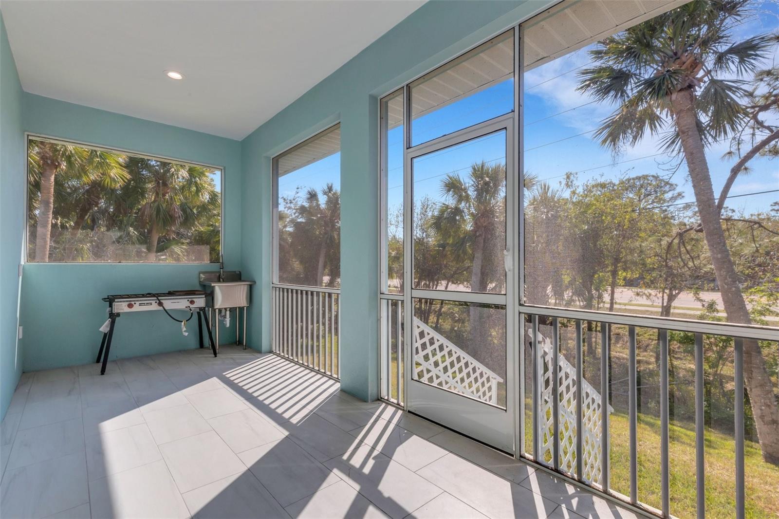 LAUREL LANDINGS ESTATES - Residential