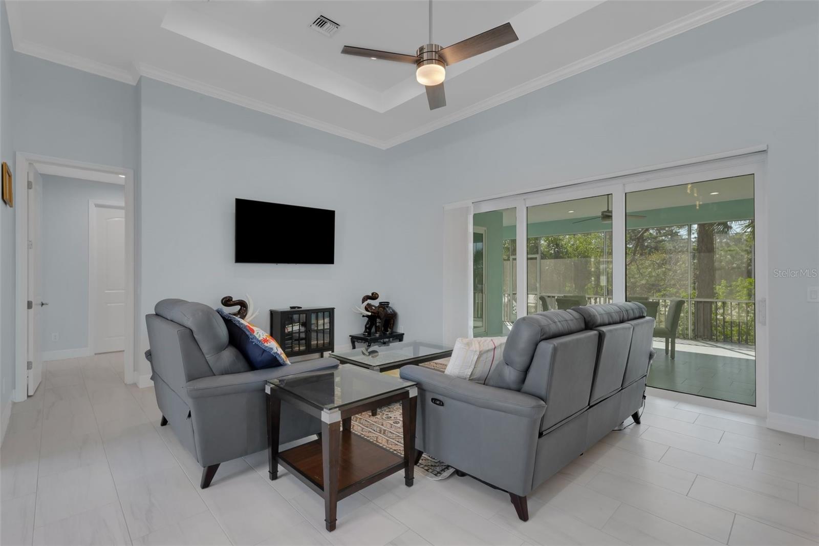 1596 LANDFALL DRIVE