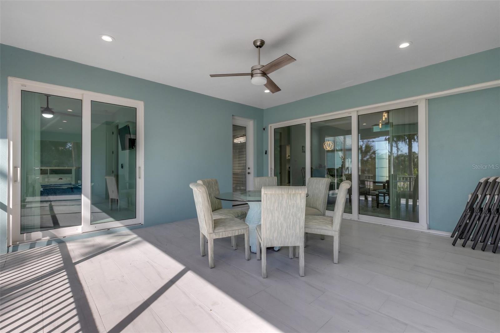 LAUREL LANDINGS ESTATES - Residential