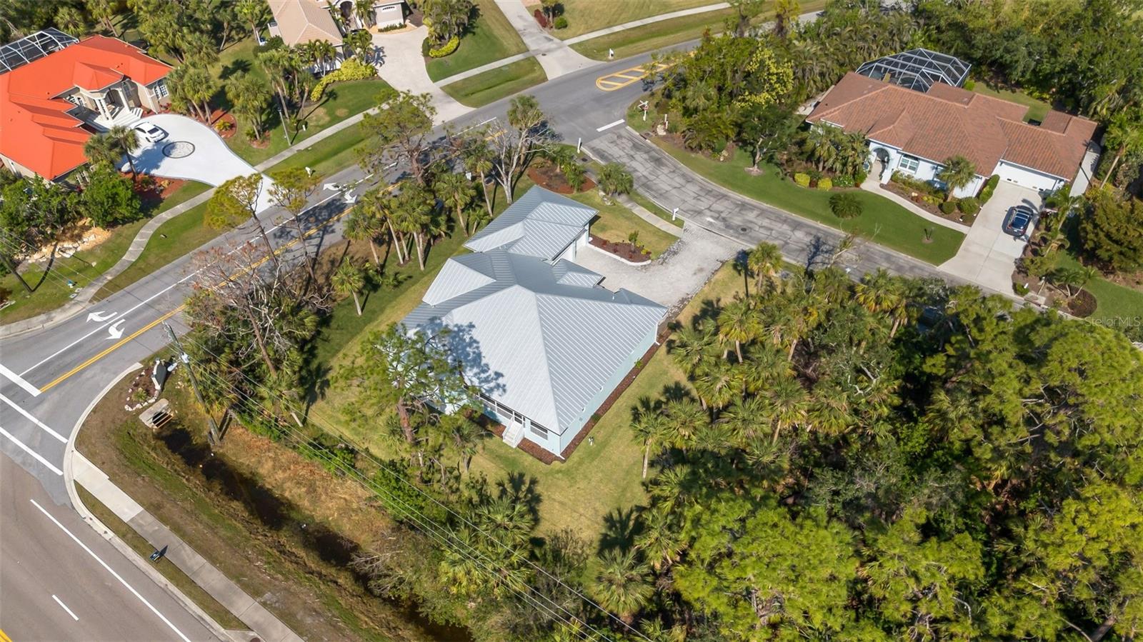 LAUREL LANDINGS ESTATES - Residential