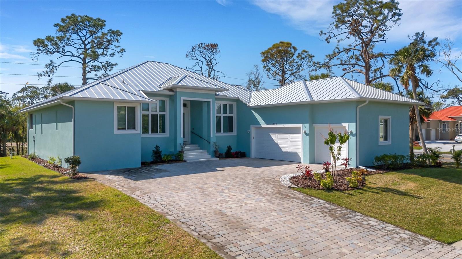 LAUREL LANDINGS ESTATES - Residential