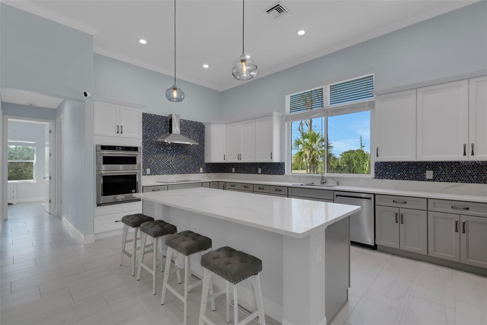 LAUREL LANDINGS ESTATES - Residential