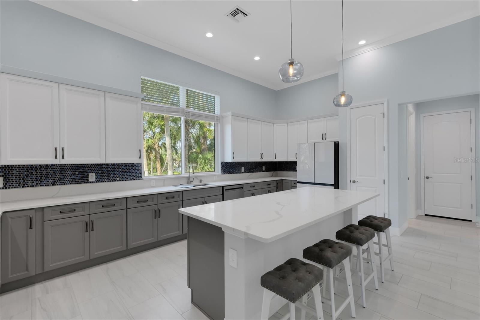 LAUREL LANDINGS ESTATES - Residential