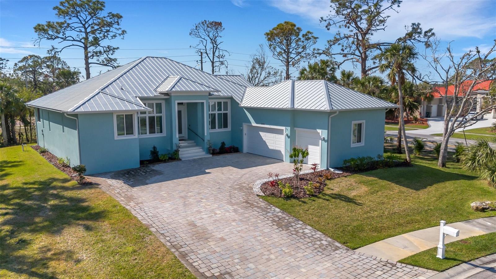 LAUREL LANDINGS ESTATES - Residential
