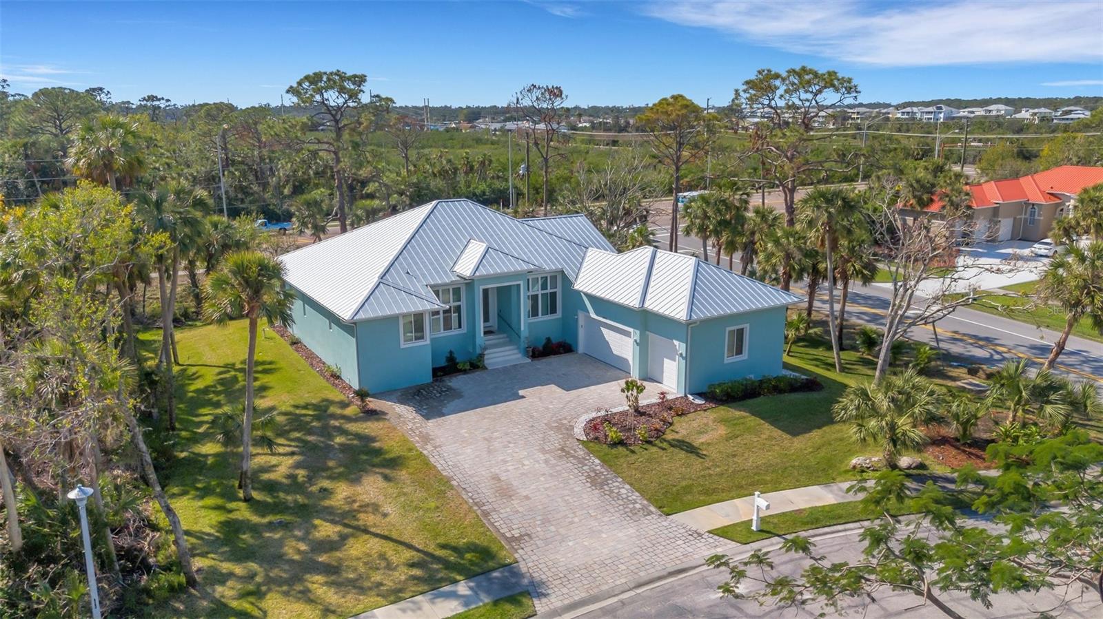 LAUREL LANDINGS ESTATES - Residential