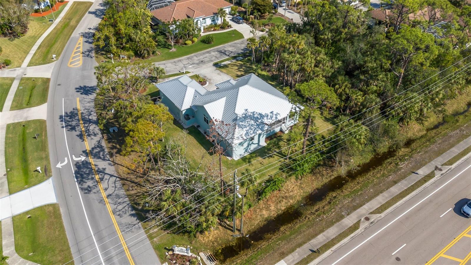 LAUREL LANDINGS ESTATES - Residential