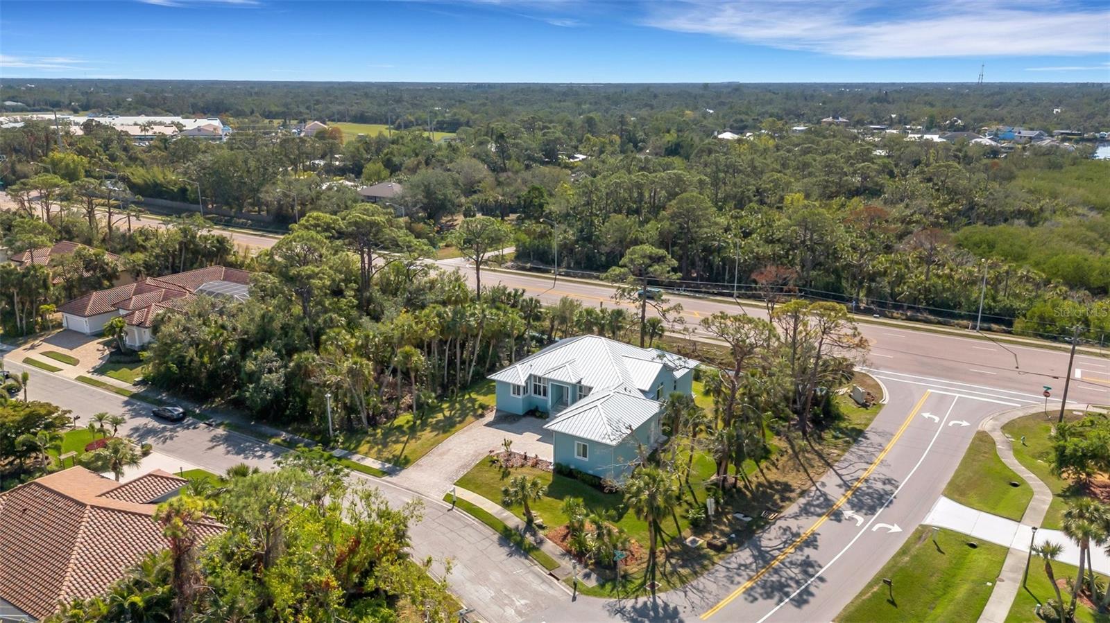 LAUREL LANDINGS ESTATES - Residential