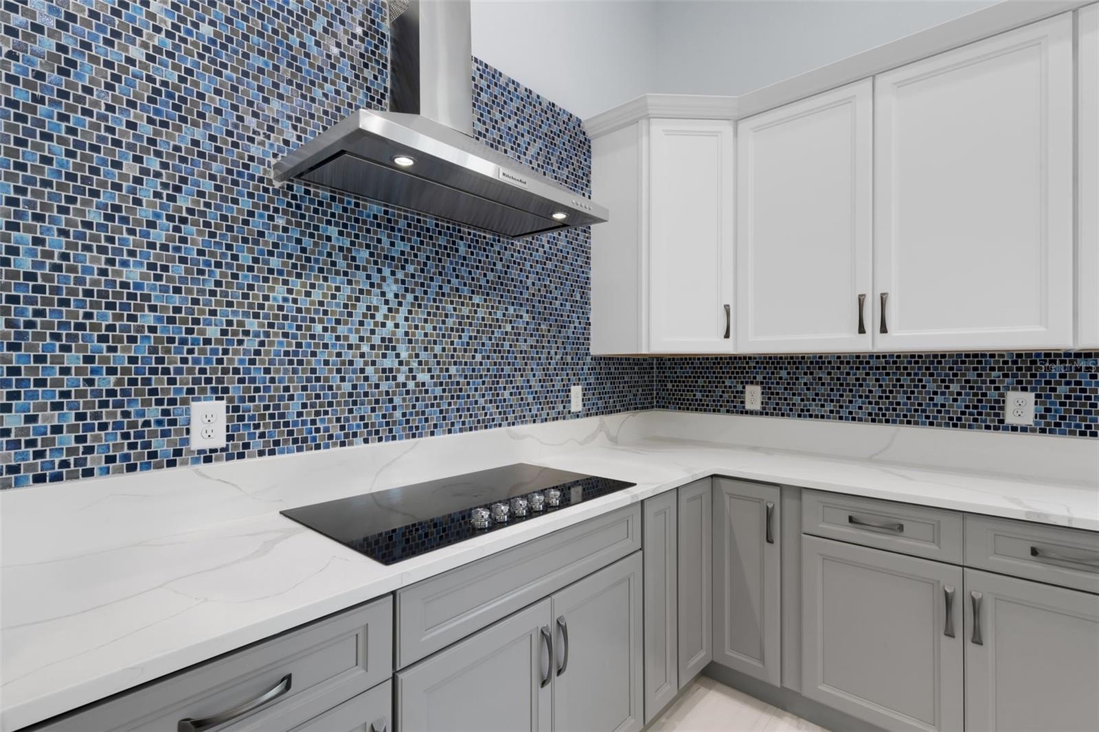 LAUREL LANDINGS ESTATES - Residential