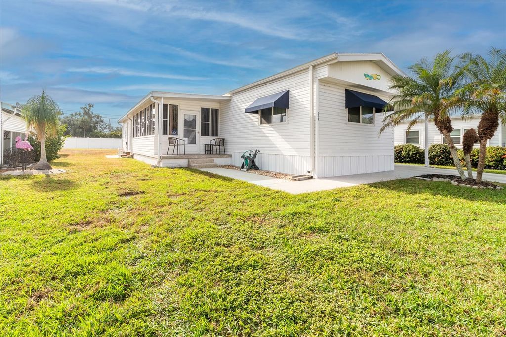 Photo of 214 Leisure Way, Palmetto, FL 34221 (MLS # A4674215)