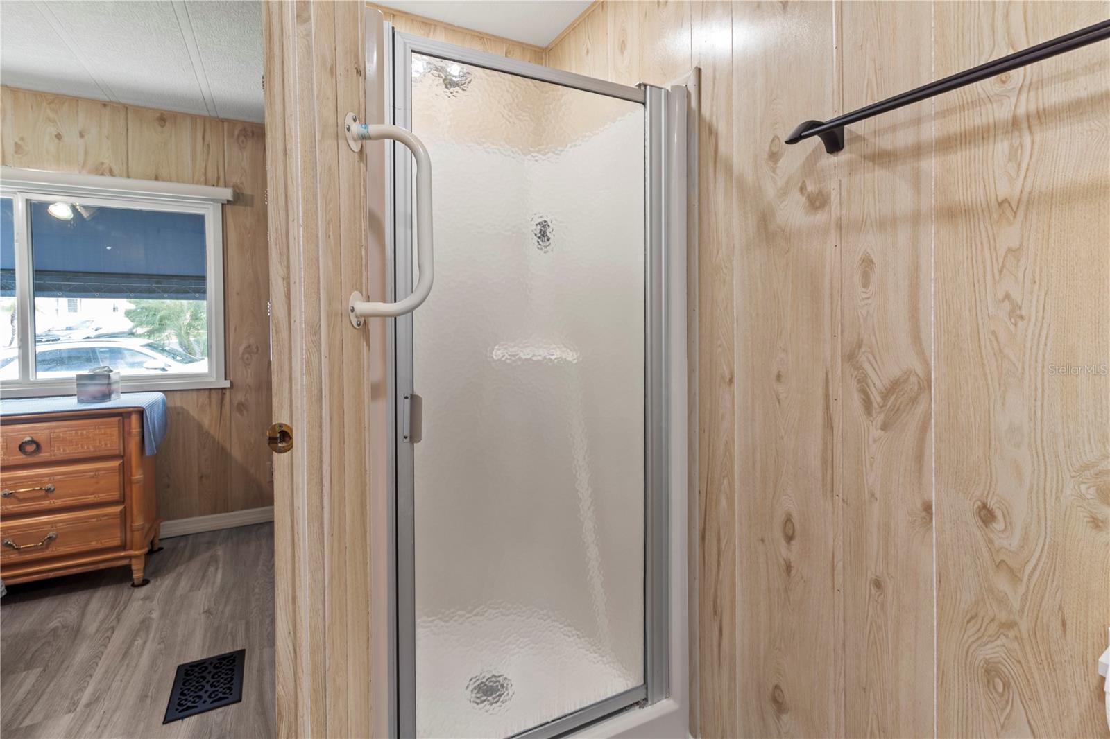 LEISURE LAKE MOBILE HOME PARK CO-OP - Residential