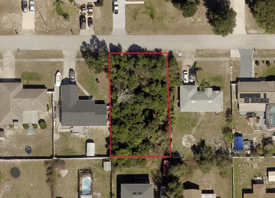 Vacant Residential Lot/Land in established Deltona Lakes neighborhood.  Build your new home close to all the Orlando Attractions & Daytona Area Beaches!! 80x125 (.22 Acres), Flood Zone X, NO HOA!