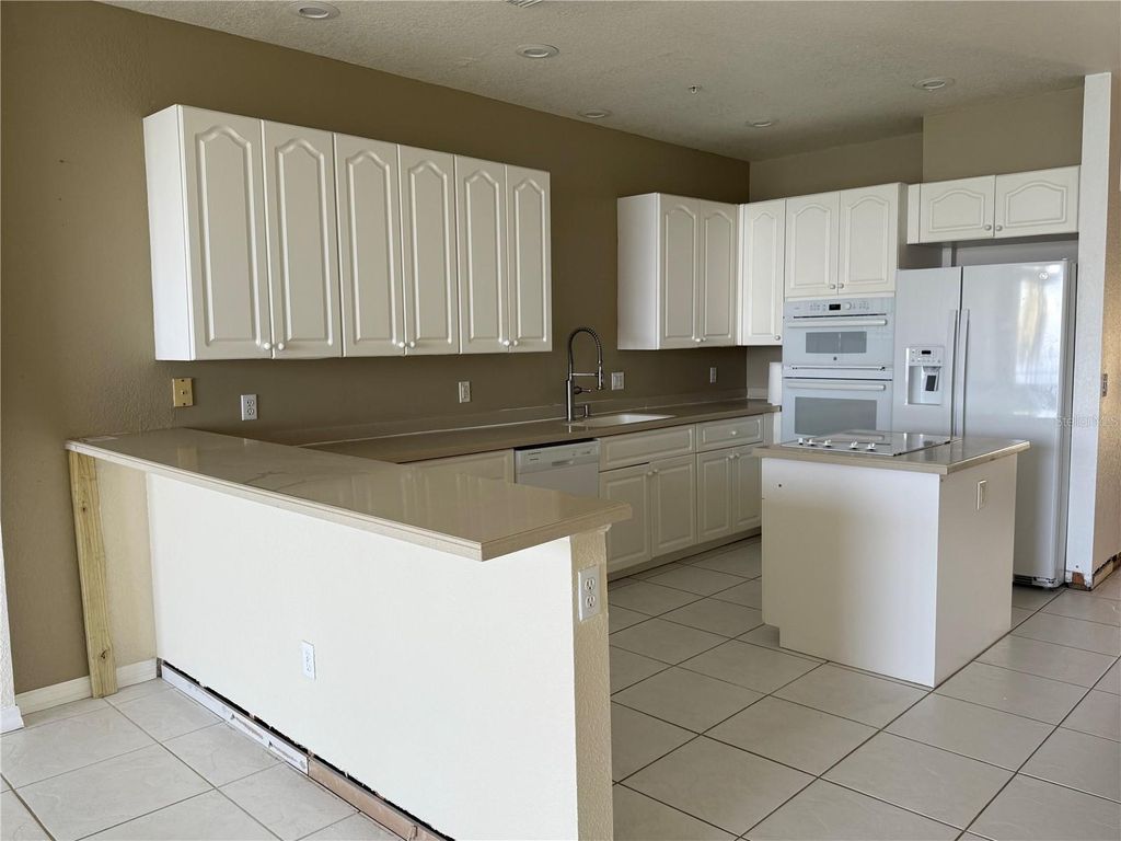 Photo of 4410 Warren Avenue #507, Port Charlotte, FL 33953 (MLS # D6143088)