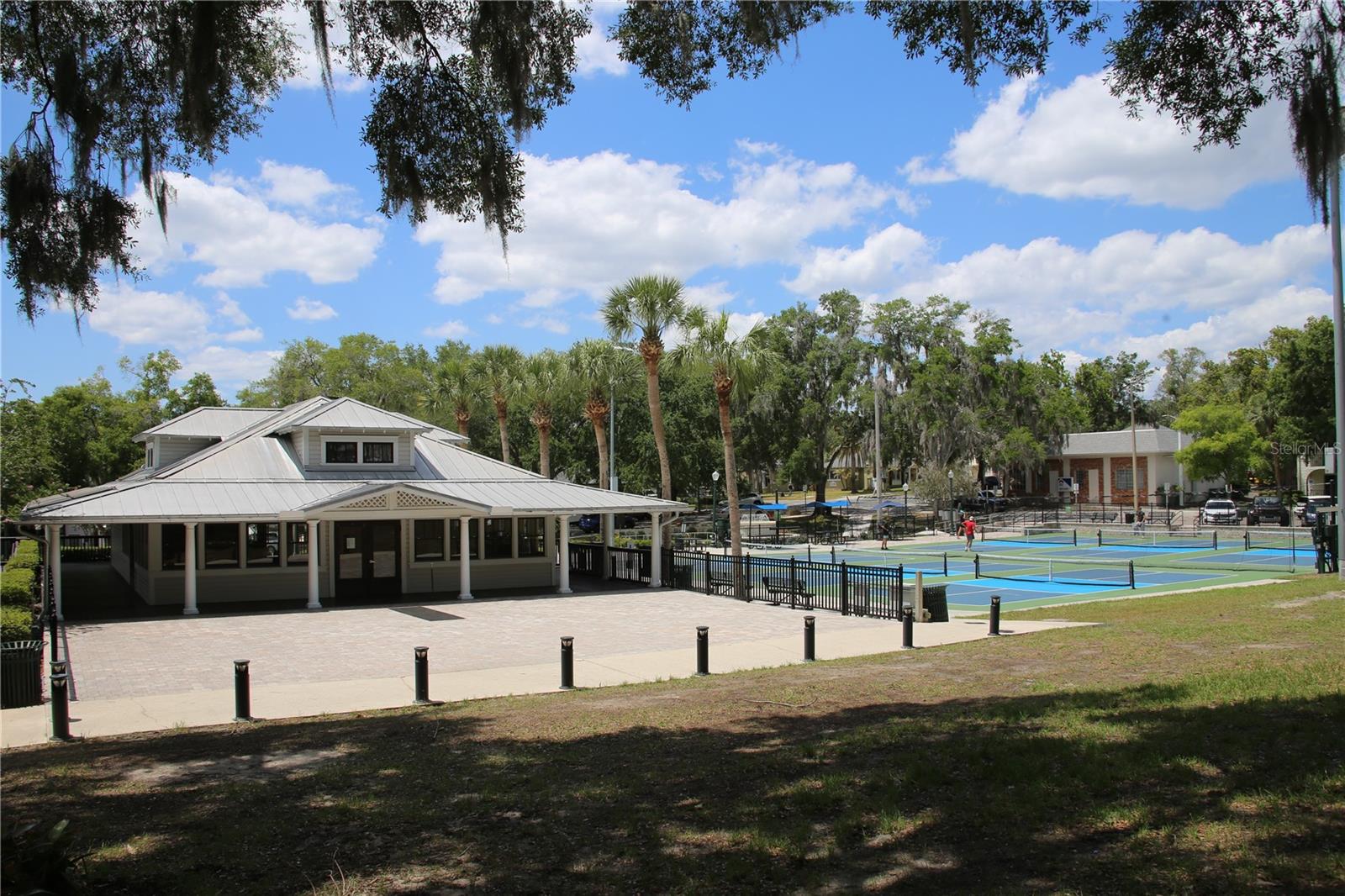 MOUNT DORA HIGH POINT AT LAKE DORA - Residential