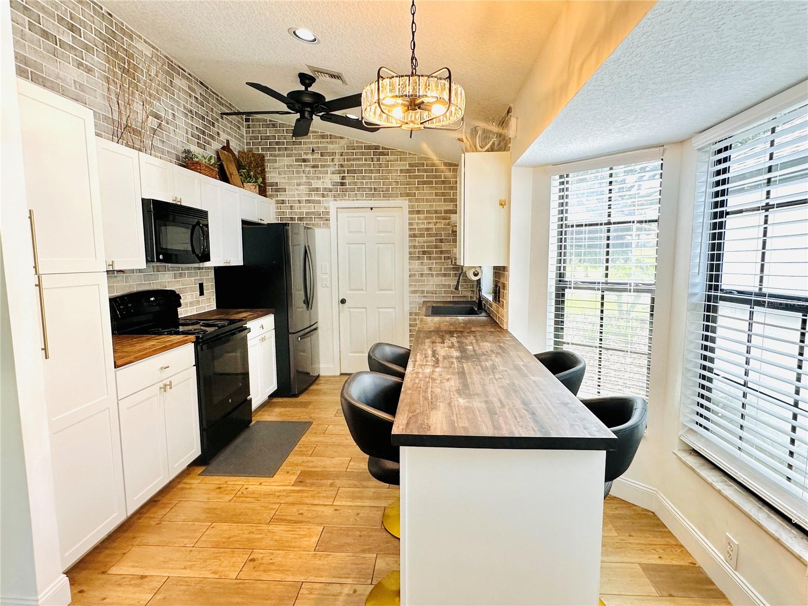 MOUNT DORA HIGH POINT AT LAKE DORA - Residential