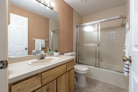 Tiny photo for 1720 NE 38 Avenue, Ocala, FL 34470 (MLS # OM721767)