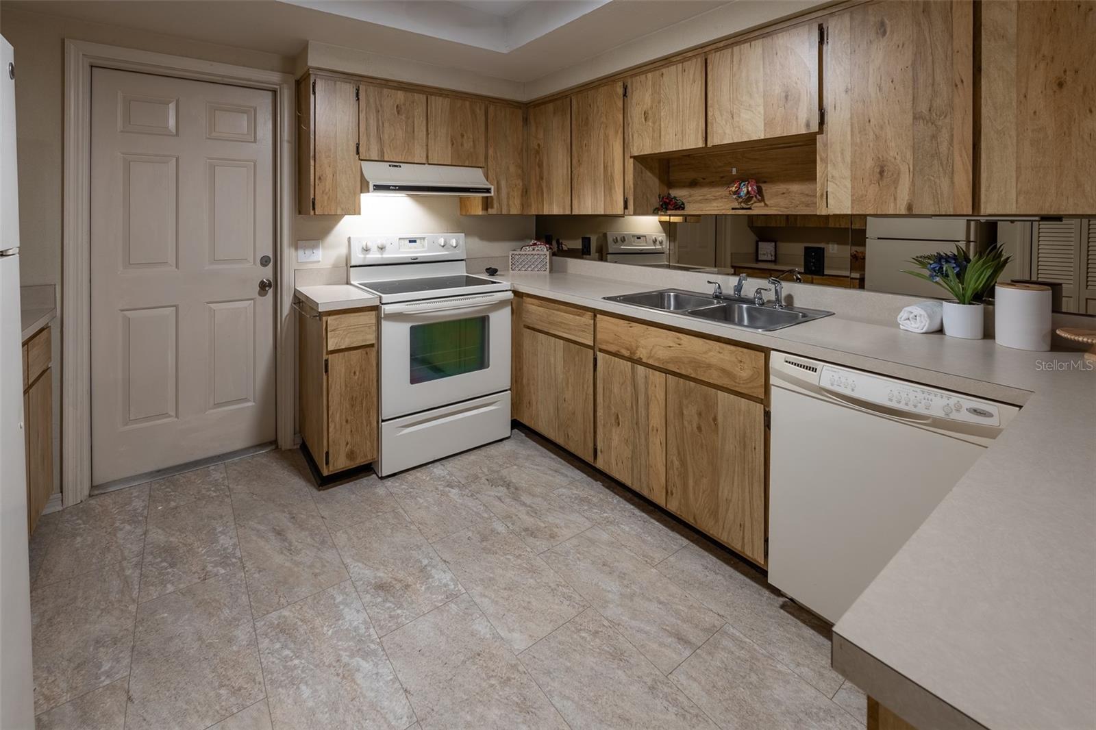 FOX MEADOW - Residential