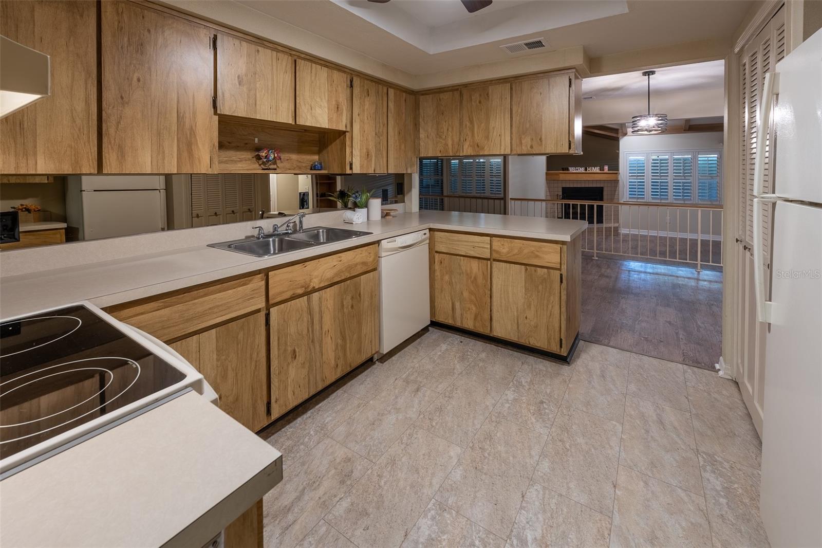 FOX MEADOW - Residential