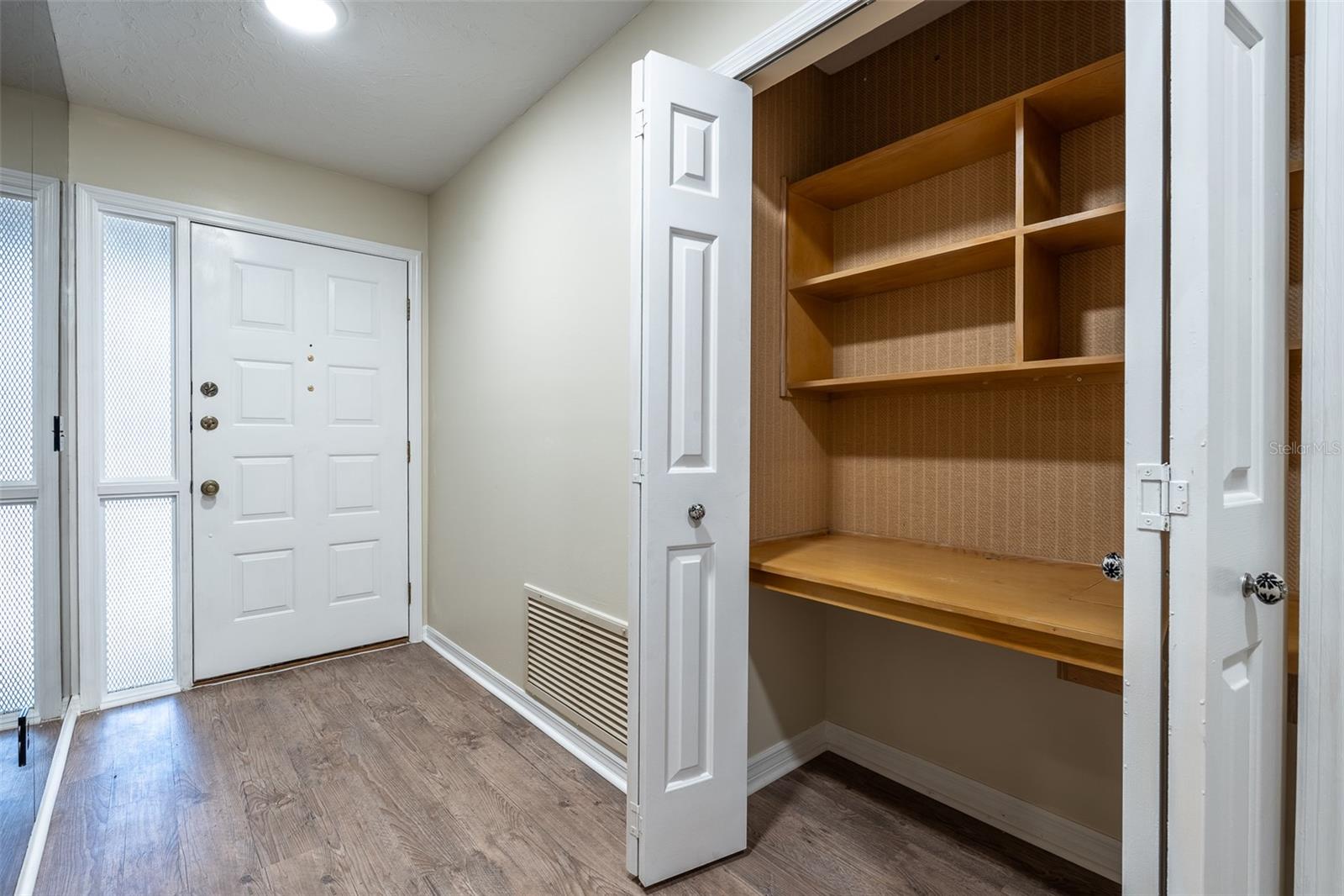 FOX MEADOW - Residential