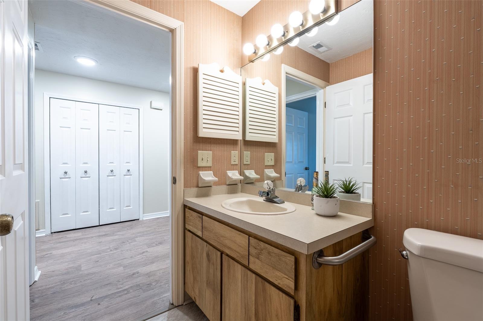 FOX MEADOW - Residential