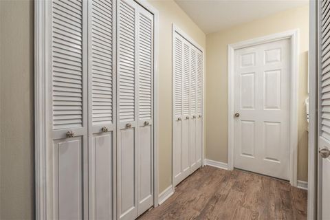 Tiny photo for 1720 NE 38 Avenue, Ocala, FL 34470 (MLS # OM721767)