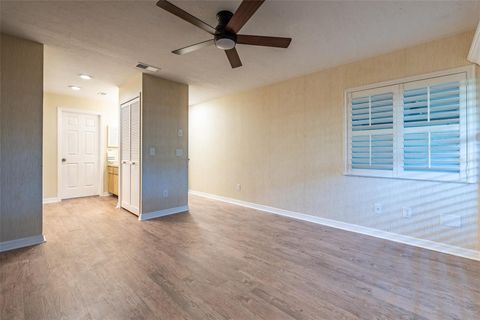 Tiny photo for 1720 NE 38 Avenue, Ocala, FL 34470 (MLS # OM721767)