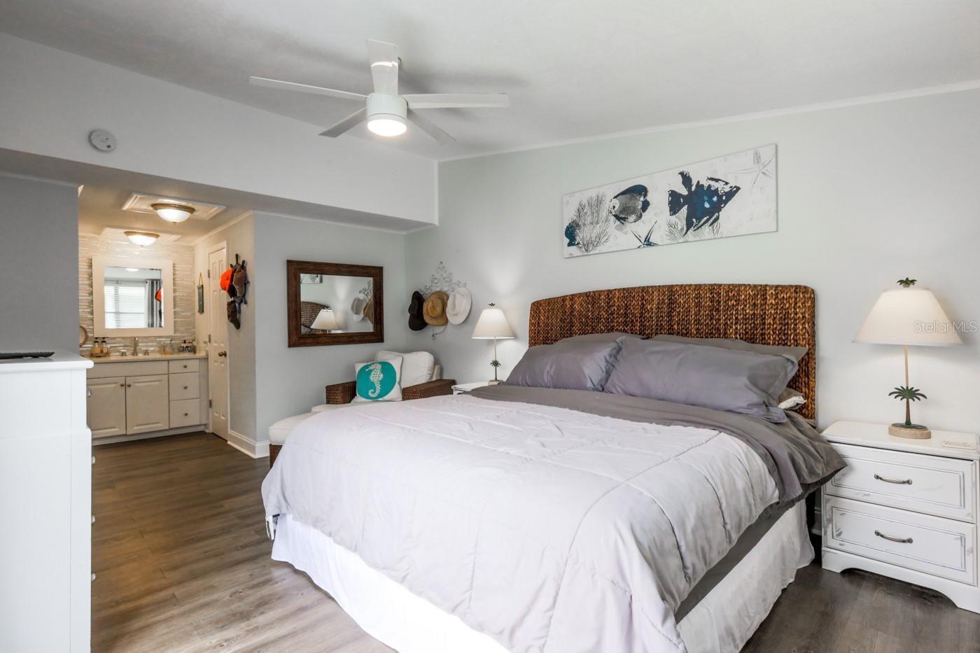 Riverwalk Condo - Residential