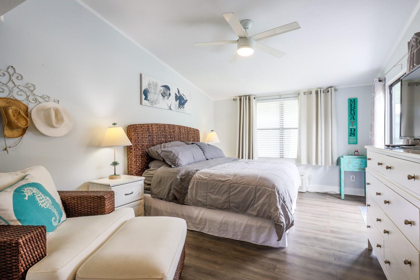 Riverwalk Condo - Residential