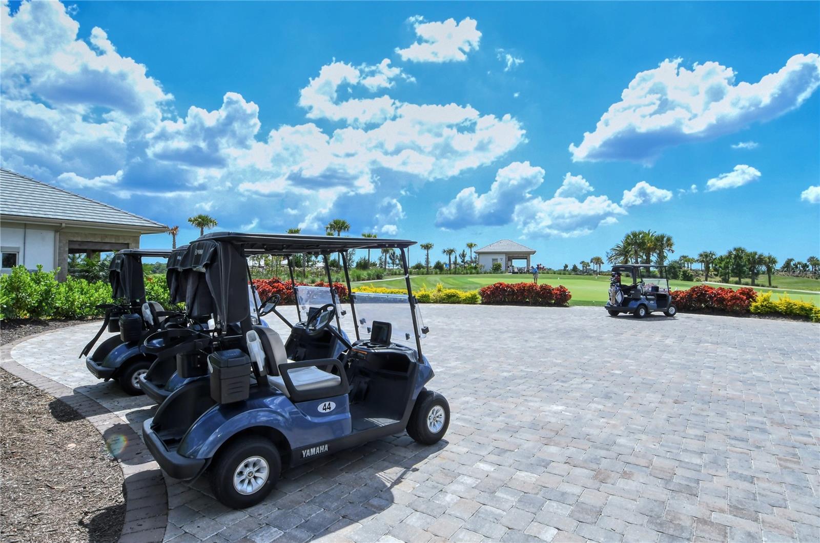 AZARIO ESPLANADE - Residential Lease
