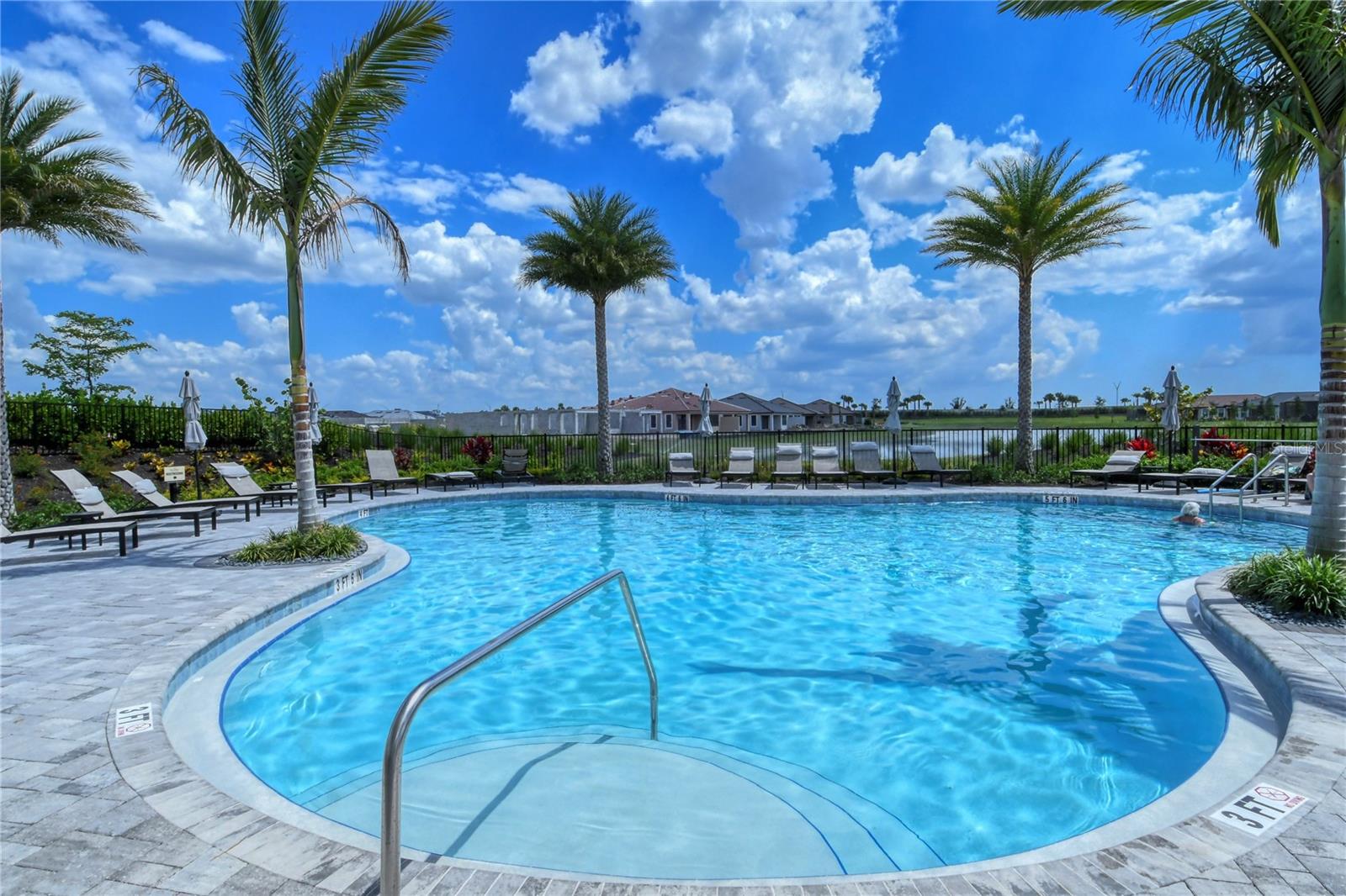 AZARIO ESPLANADE - Residential Lease