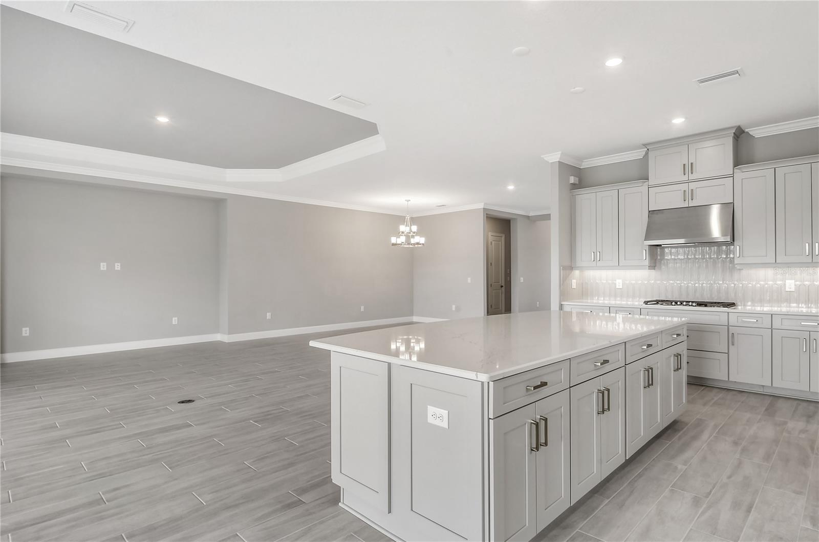 AZARIO ESPLANADE - Residential Lease