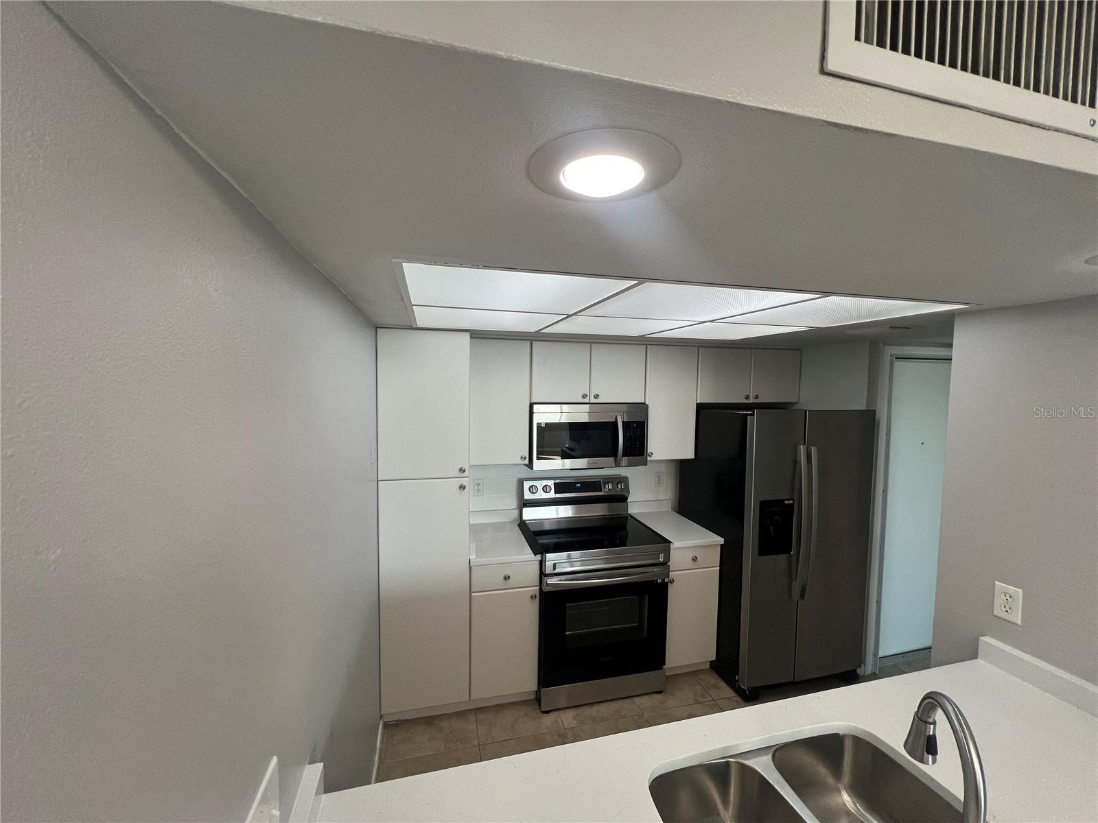 COVE CAY 26-20 VILLAGE II - Residential