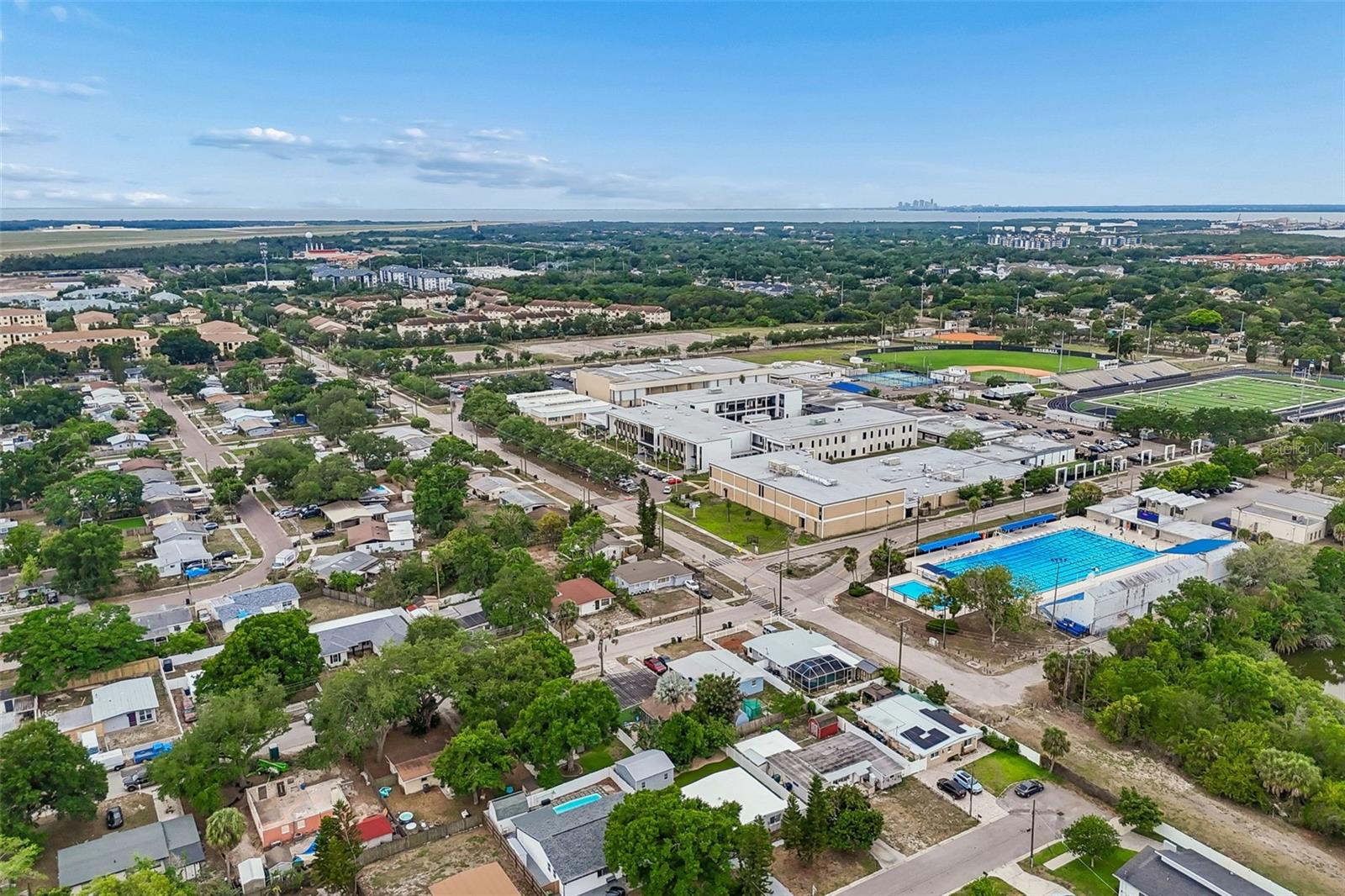 BAY BREEZE - Residential