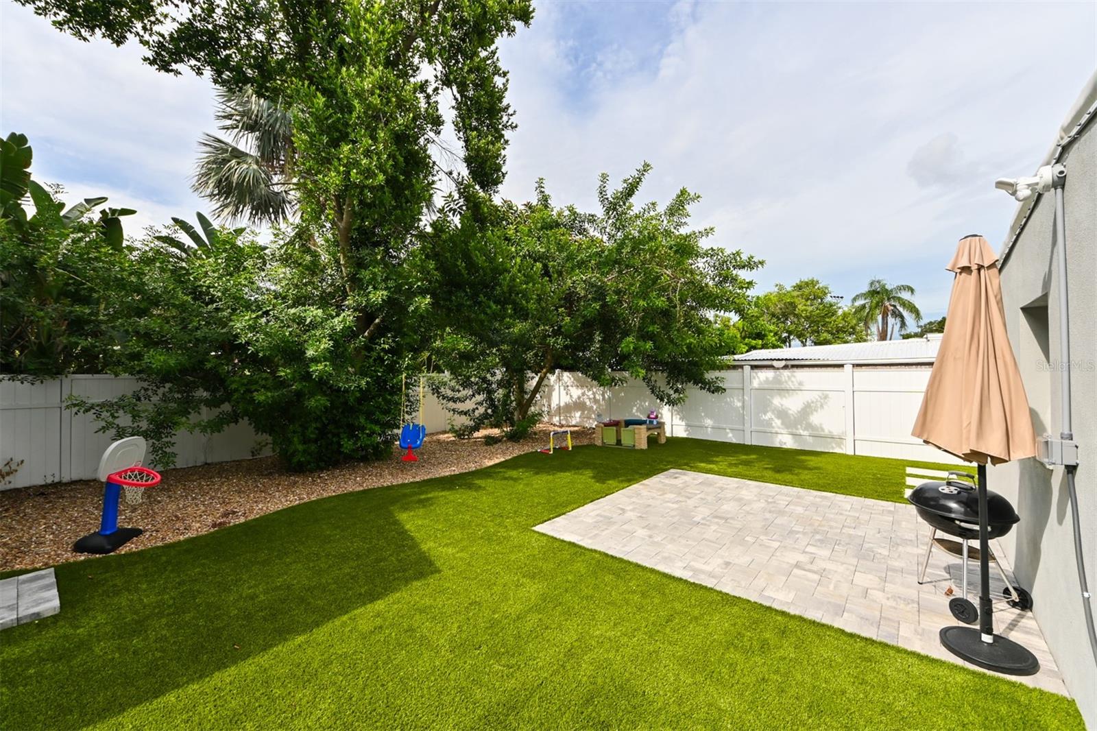 BAY BREEZE - Residential