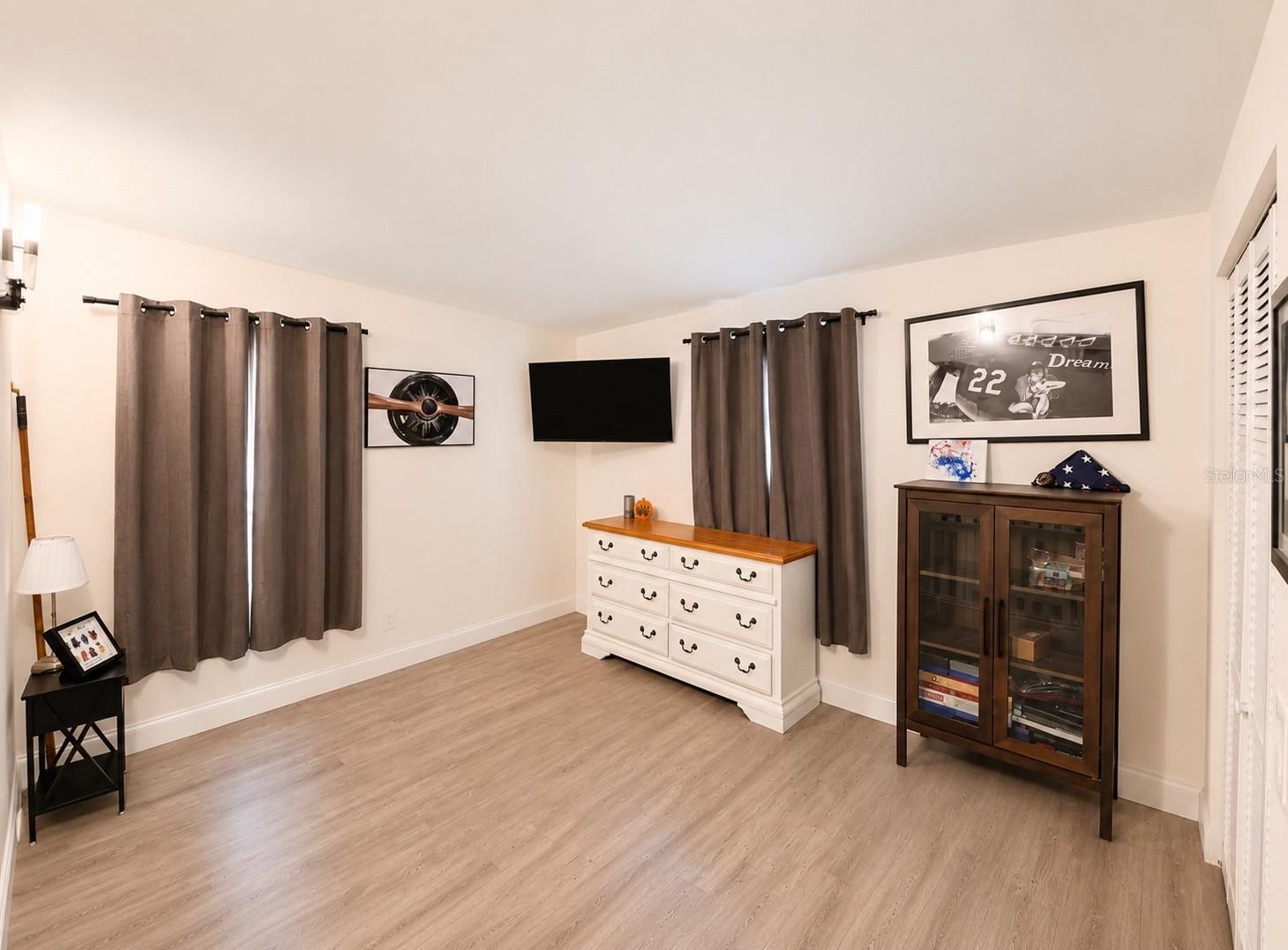 BAY BREEZE - Residential