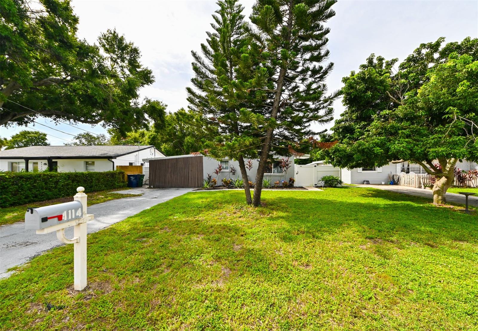 BAY BREEZE - Residential