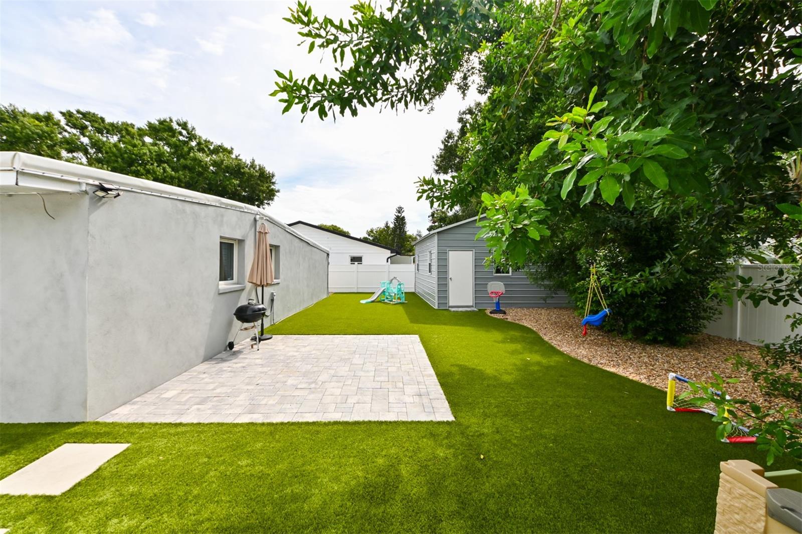 BAY BREEZE - Residential