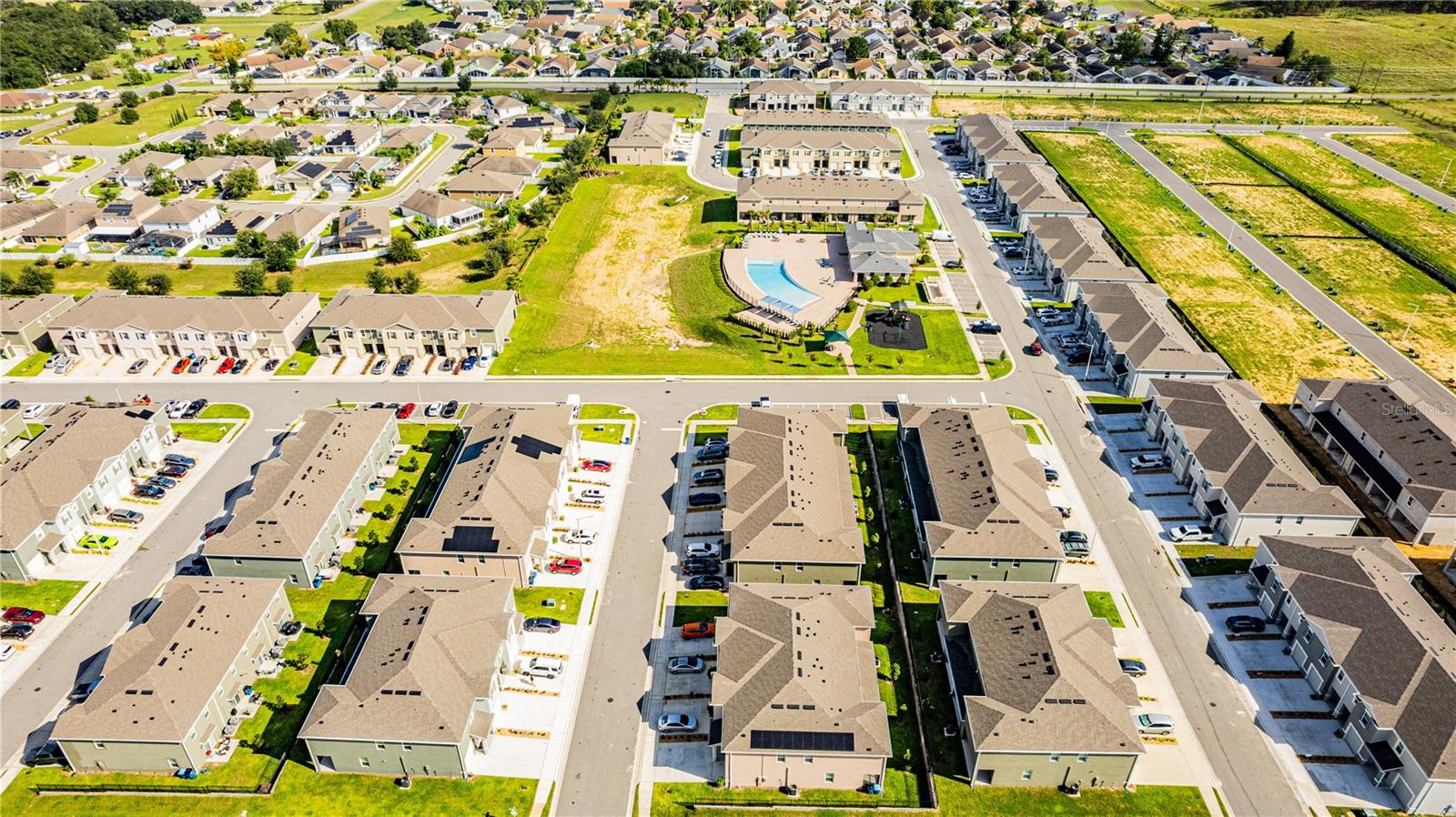 BRENTWOOD TH - Residential Lease